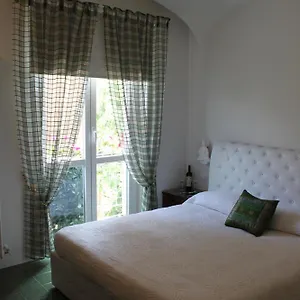 2* Bed and breakfast Abracadabra Tortona